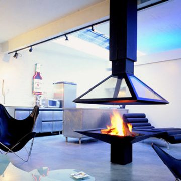 http://www.construction-contemporaine.com/wp-content/uploads/sites/10/2011/11/cheminee-suspendue-pyramidale-360x360.jpg